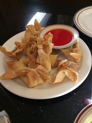 Cream cheese wontons are amazing! (has pineapple in them)