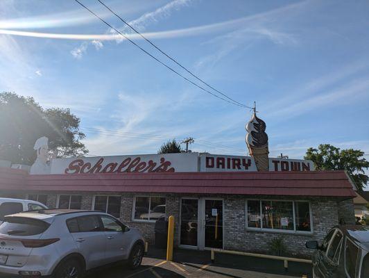 Front of Schaller's Lakeside, Rochester