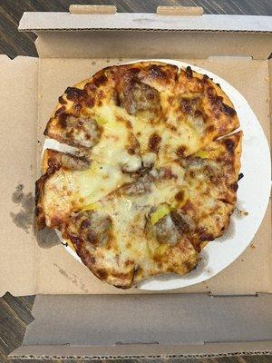 Sausage and banana peppers 10" pizza