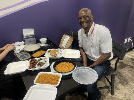 Friendly owner Moussa and his delicious Malian food!