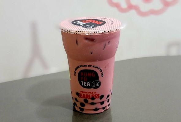 Rosehips milk tea with bubble