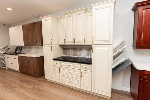 LAH Kitchen Cabinets - 19423 Ventura Blvd, Tarzana, CA 91356 - (213) 799-9909