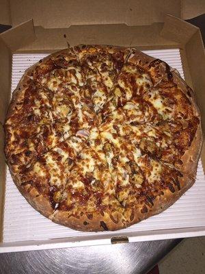 BBQ chicken pizza