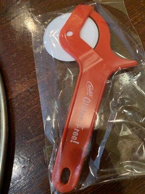 Gluten free pizza cutter