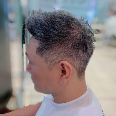 Men's haircut by sunny