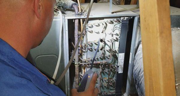 A/C unit repair is one of the many services that Fountain Hills Air Conditioning will provide you.