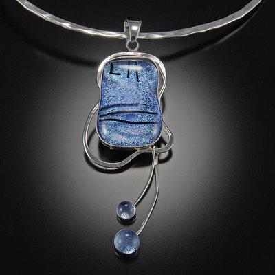 Chloe Pendant