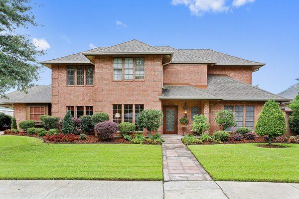 FOR SALE-- Gorgeous Home near Lake Pontchartrain with Stunning Pool and Backyard!