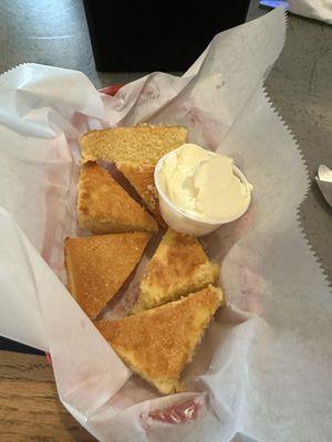 Cornbread basket