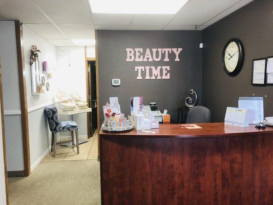 Reception & Iredale makeup station.