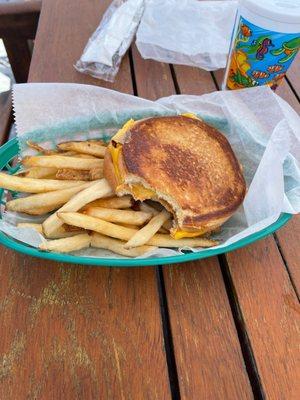 Can we mess up a grilled cheese? challenge accepted, Hamburger bun grilled cheese...