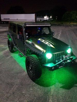 Jeep  Wrapped and lifted Under lights