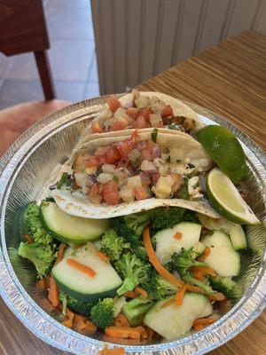 Fish tacos with veggies