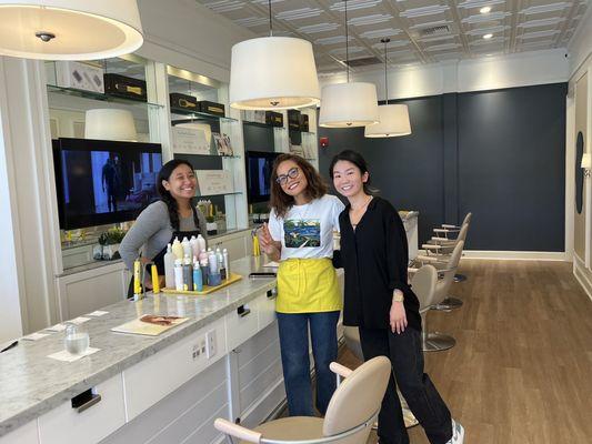 Awesome Drybar staff!!! Love them!