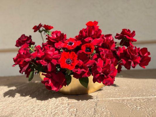 Red roses and anemones