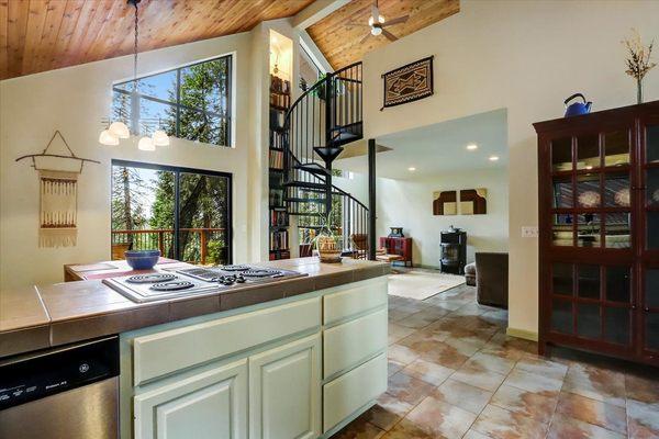 Summit Ridge - SREG Listing . Nevada City
 . Custom Built