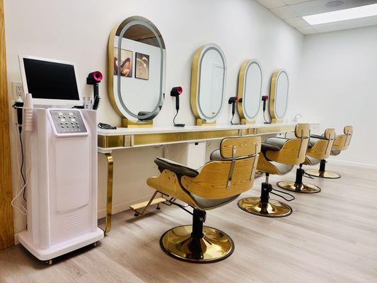 Scalp care and dry hair room