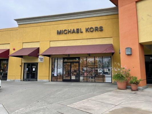 Michael Kors Outlet