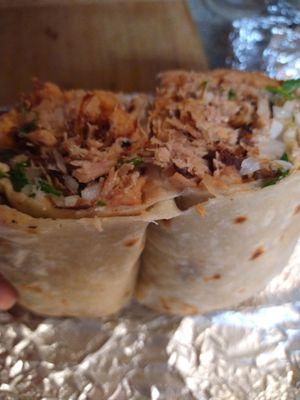 Burrito de carnitas con todo