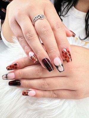 Gelx fullset by Vince
Trendy design