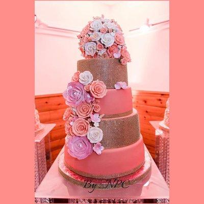 Wedding Cake Coral and gold