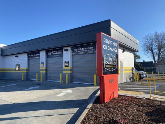 Oil Changers Yuba City entrance