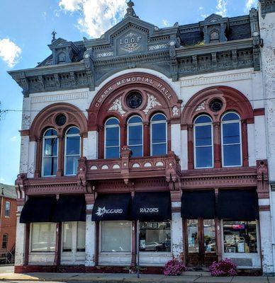 Storefront for Maggard Razors