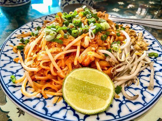 Chicken pad Thai