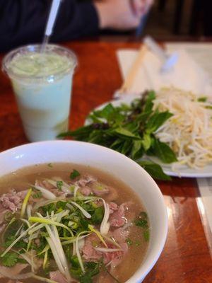 Pho Tai with fresh soybean milk, must try!