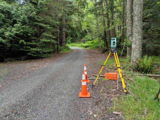 Collecting topographic data for road alignment to aid in the Civil Engineering design work.