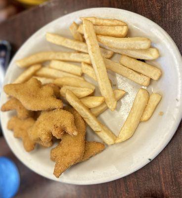 Nuggets, my son was not full from this small portion. But said it was good lol