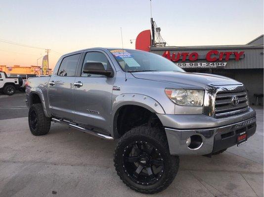 2008 Toyota Tundra 4x4 Lifted!