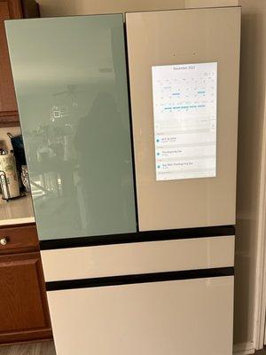 New refrigerator delivered on Sunday. Great buy!!