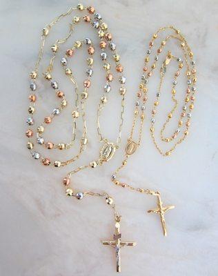 New 14k gold religious rosaries. Rosarios religiosos de oro 14 kilates.