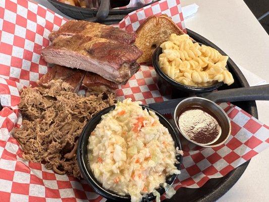 2 Meat Combo w Ribs and Brisket