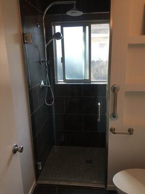 Frameless Shower