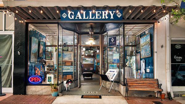 The gallery has moved next door to 914 front Street