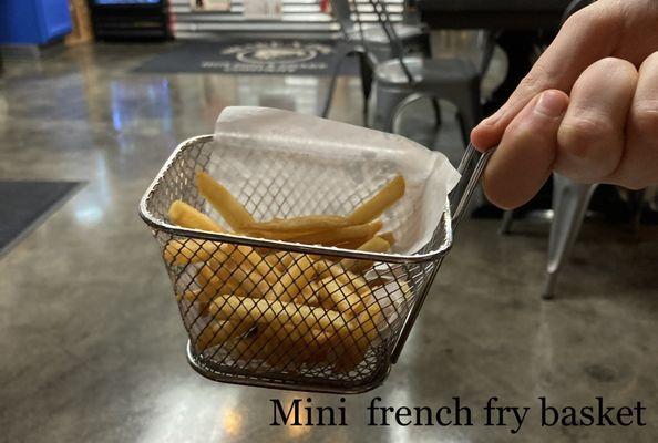 Mini French fry basket.