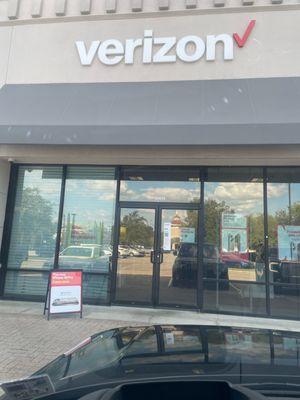 Verizon storefront on Corporate Blvd.