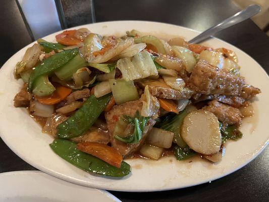 Spicy bean curd with vegetables, made with water instead of broth so it's vegan, and amazing