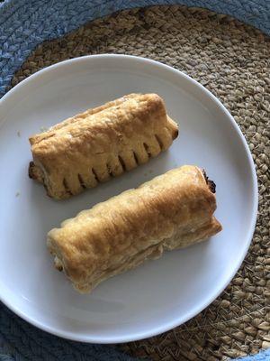 Pastelitos de cesó (cheese pastels)