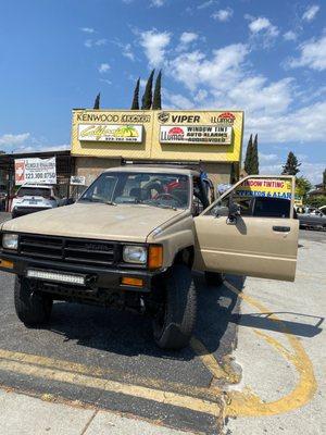 Ol' 1987 Toyota 4runner (topless)