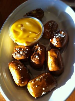 Pretzel bites