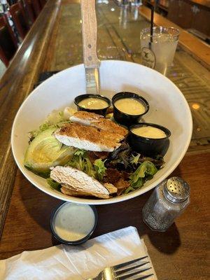 Alehouse Salad w/ chicken