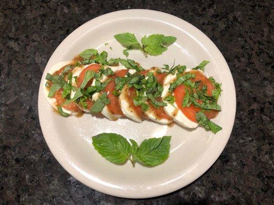 Mozzarella Caprese