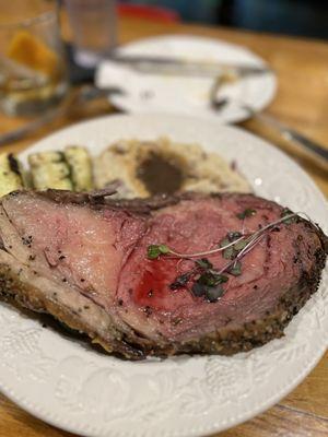 Prime rib, mashed potatoes, and veggies