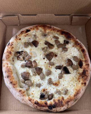 White mushrooms and sausage