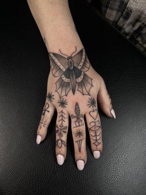 My badass hand tattoo by Sacred Yetti