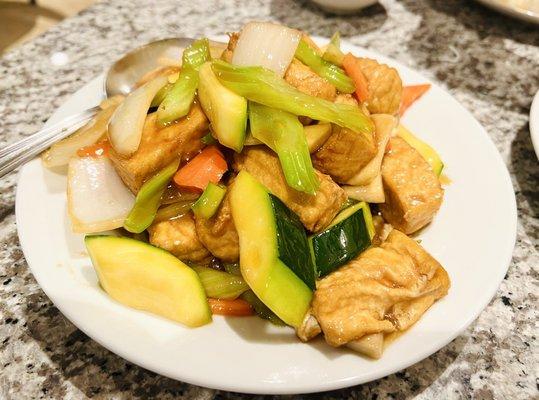 Vegetables and braised tofu