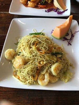 Singapore Noodles with Sheimp